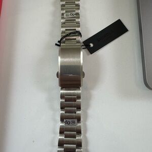 Brand New Shinola metal bracelet - 22mm